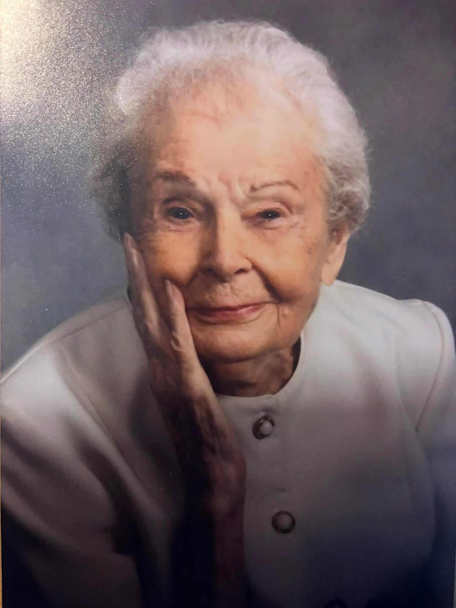 Eleanor Louise Howell | Rausch Funeral Homes